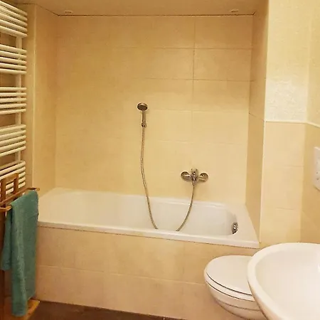 Luxus Mit 4 Schlafzimmern Und Wintergarten * Cottbus