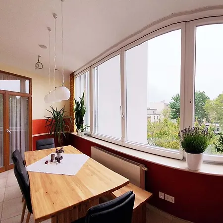 Luxus Mit 4 Schlafzimmern Und Wintergarten קוטבוס