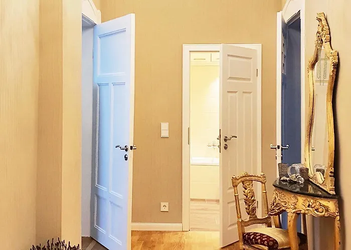 Luxus Mit 4 Schlafzimmern Und Wintergarten * קוטבוס