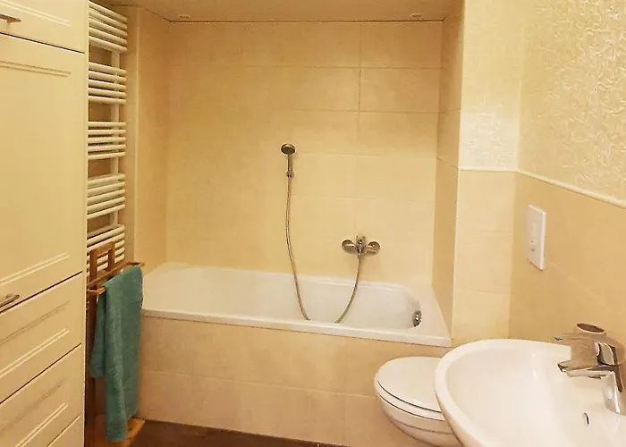 Luxus Mit 4 Schlafzimmern Und Wintergarten * קוטבוס