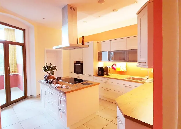 Luxus Mit 4 Schlafzimmern Und Wintergarten *