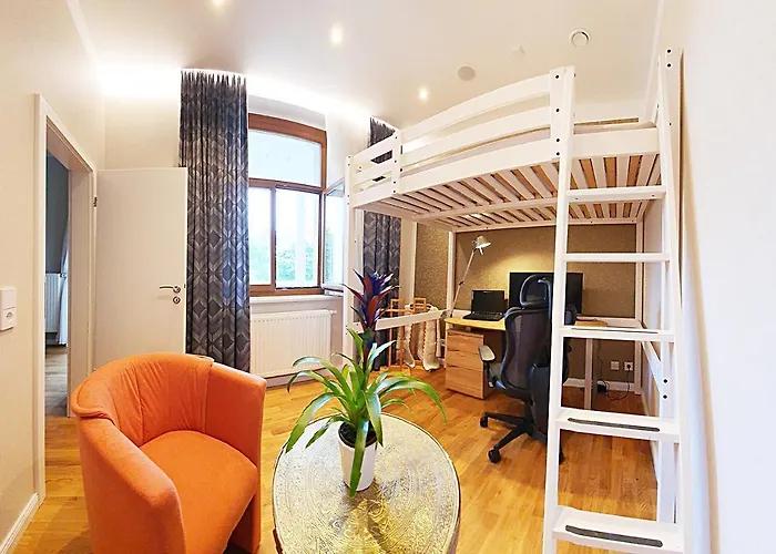 Luxus Mit 4 Schlafzimmern Und Wintergarten * קוטבוס